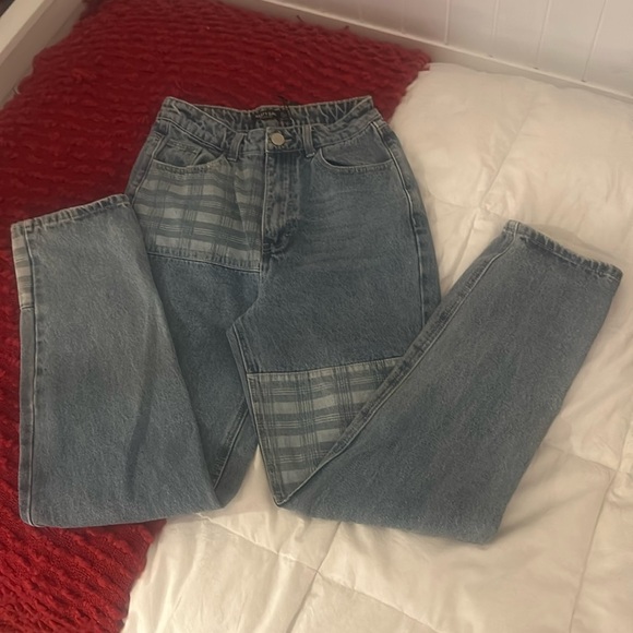 Juniors. Nasty Gal. High waisted jeans. Size 10. - Picture 1 of 6